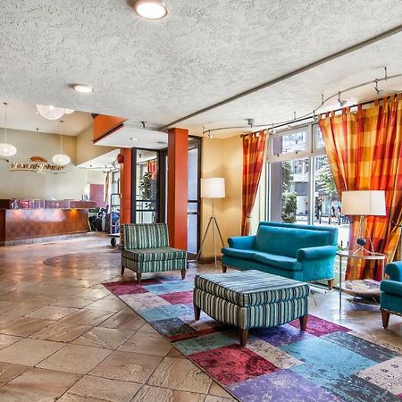 Howard Johnson By Wyndham Vancouver Downtown Dış mekan fotoğraf