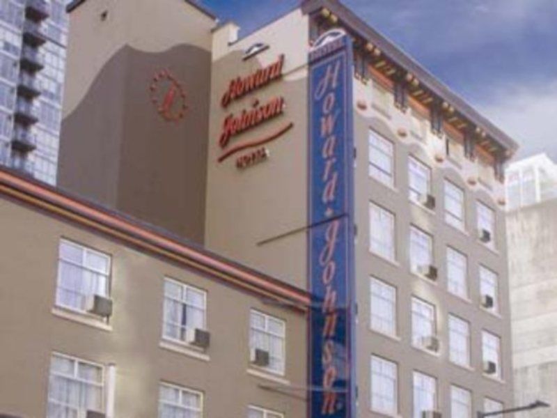Howard Johnson By Wyndham Vancouver Downtown Dış mekan fotoğraf
