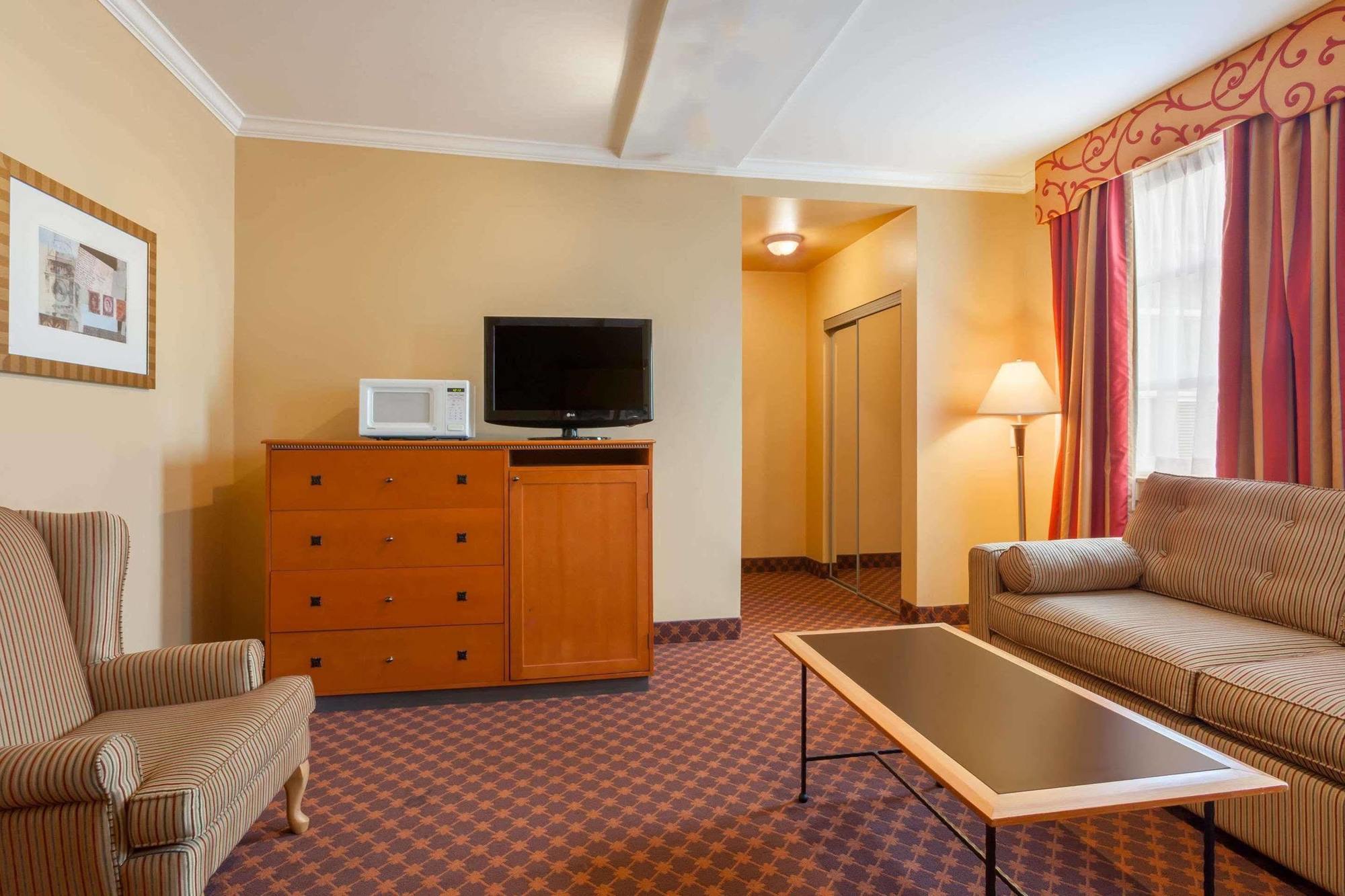 Howard Johnson By Wyndham Vancouver Downtown Dış mekan fotoğraf